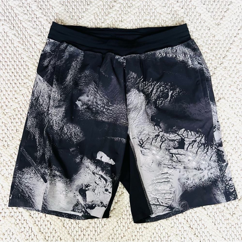 LULULEMON Athletica Run Response Shorts Mens MEDIUM EUC